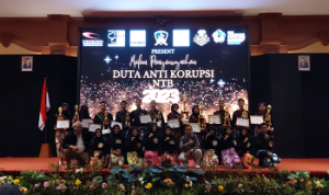 Siswi SMAN 1 Sumbawa Besar Terpilih Jadi Duta Anti Korupsi NTB