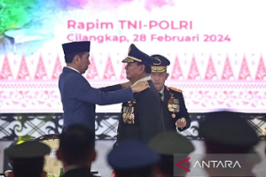 Prabowo Terima Kenaikan Pangkat dari Presiden Jokowi